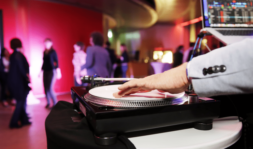DJ NIGHT